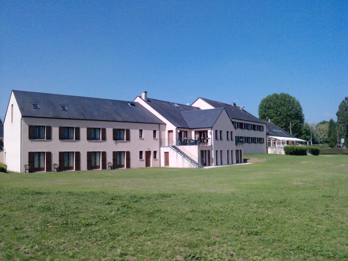 Logis Hotel Restaurant De L'Abbaye Ferrieres-en-Gatinais Luaran gambar