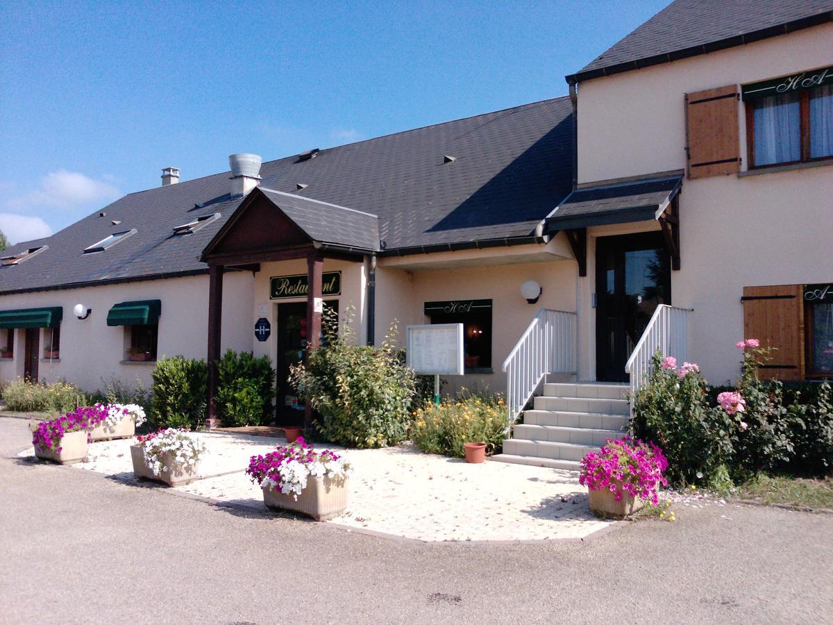 Logis Hotel Restaurant De L'Abbaye Ferrieres-en-Gatinais Luaran gambar